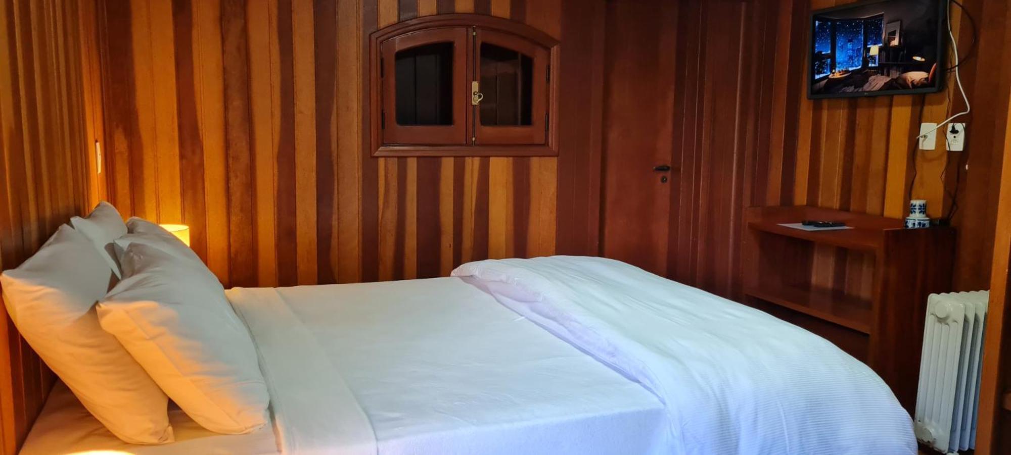 Arado 313 Suites Monte Verde  Szoba fotó