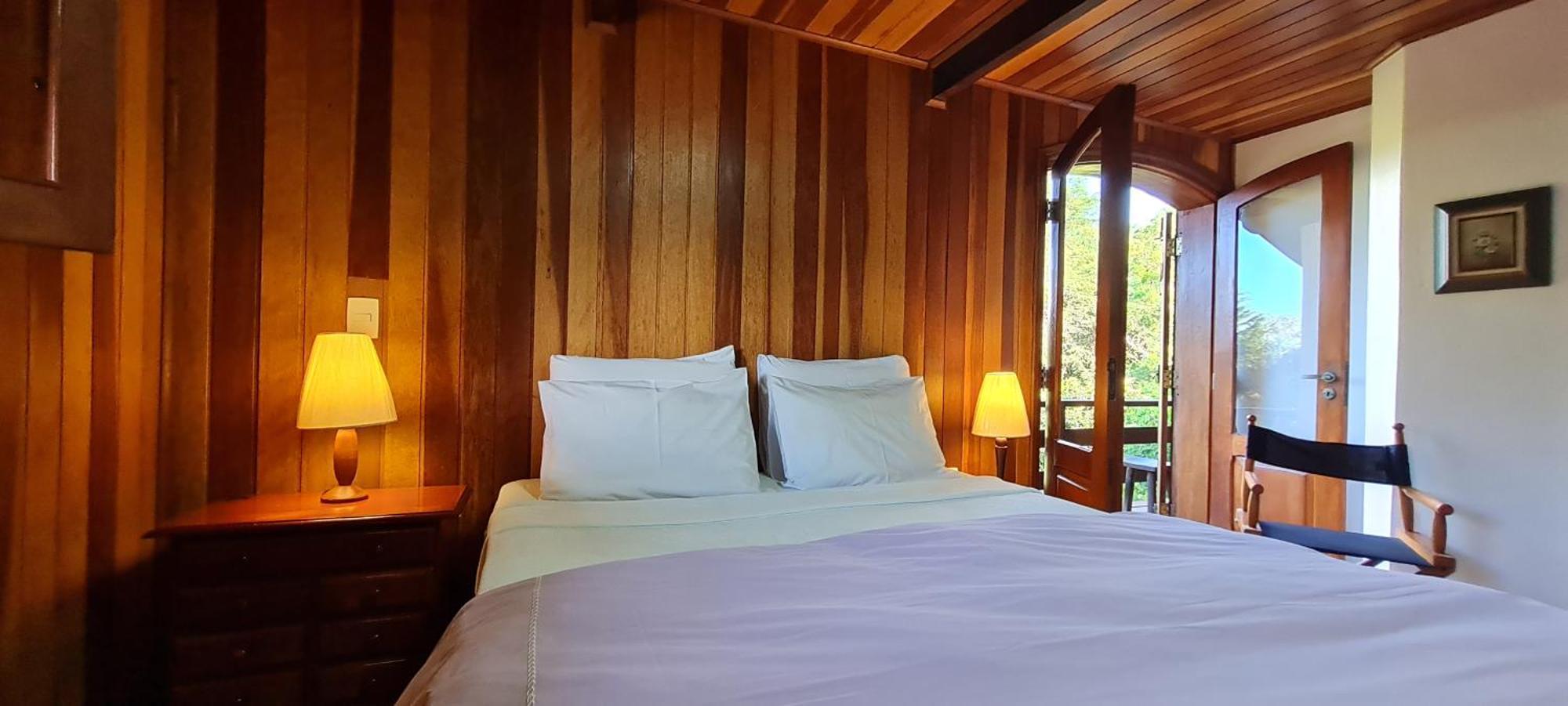 Arado 313 Suites Monte Verde  Szoba fotó